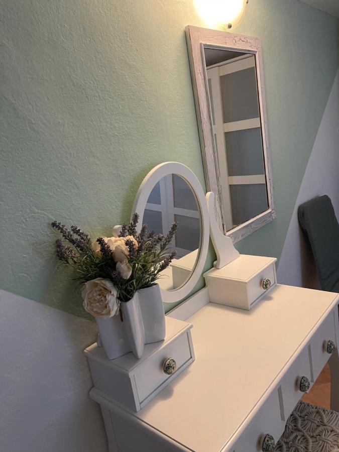Apartment Mirana With Garden And Free Parking Zadar Buitenkant foto